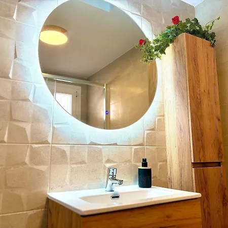 Апартаменти Renovated Apt, 1 Min, Wifi, Ac Кальпе