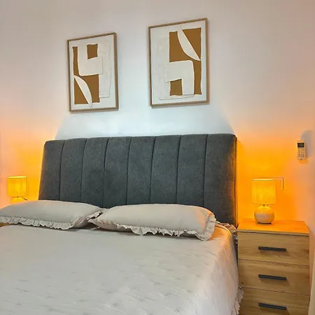 Renovated Apt, 1 Min, Wifi, Ac Calp