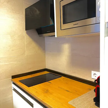 Renovated Apt, 1 Min, Wifi, Ac Appartement Calp