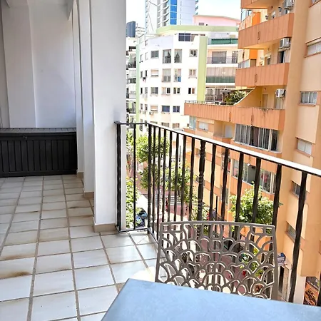Appartement Renovated Apt, 1 Min, Wifi, Ac